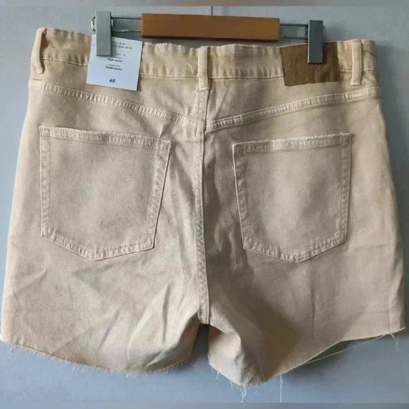 NWT H&M Plus size jeans short color peach size 18  stretch and High Waist - Picture 5 of 11